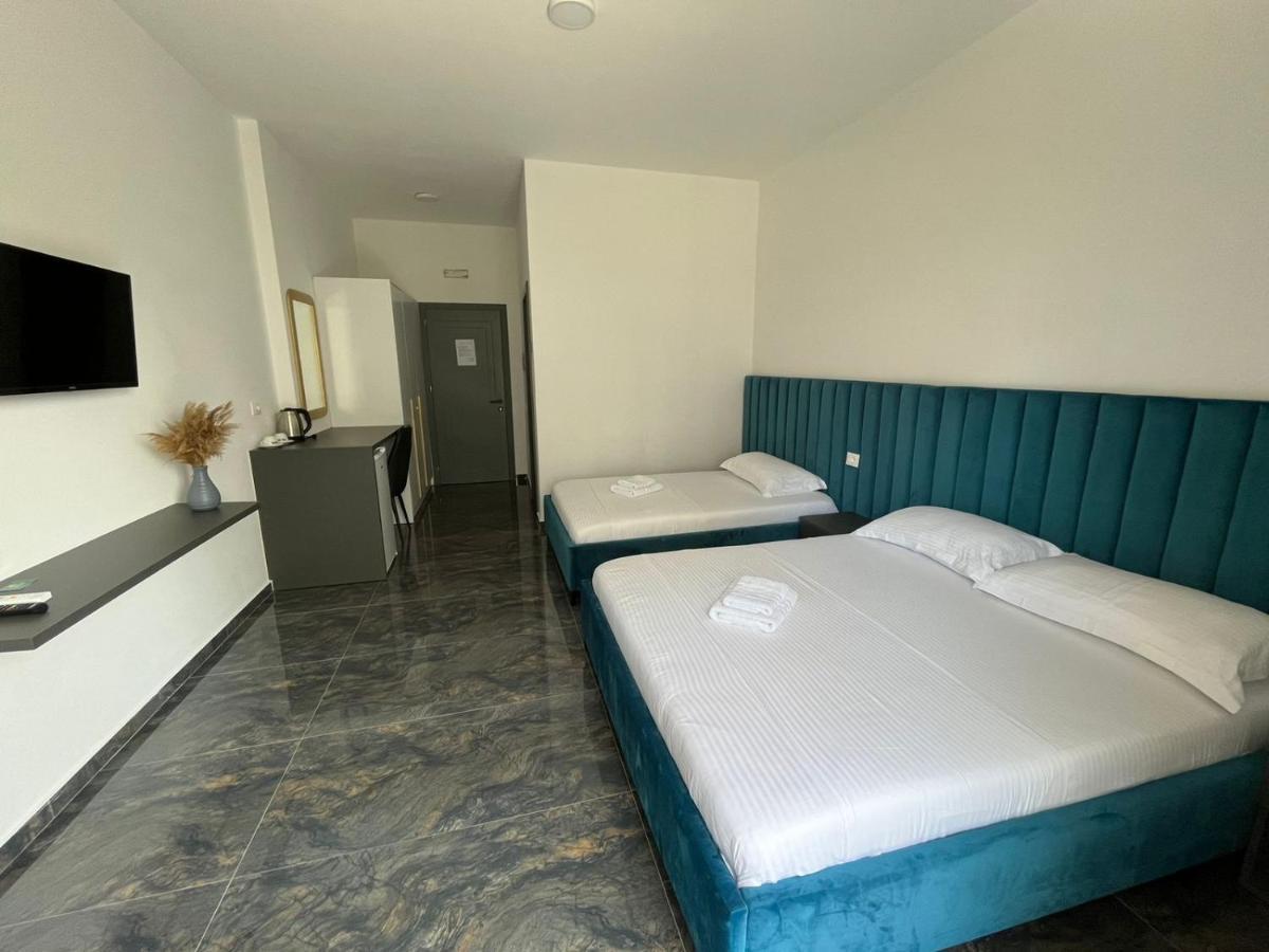 Leodori 3 Suites Shëngjin Exteriör bild